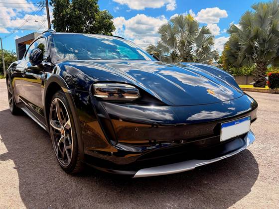 PORSCHE TAYCAN 4 CROSS TURISMO ELÉTRICO